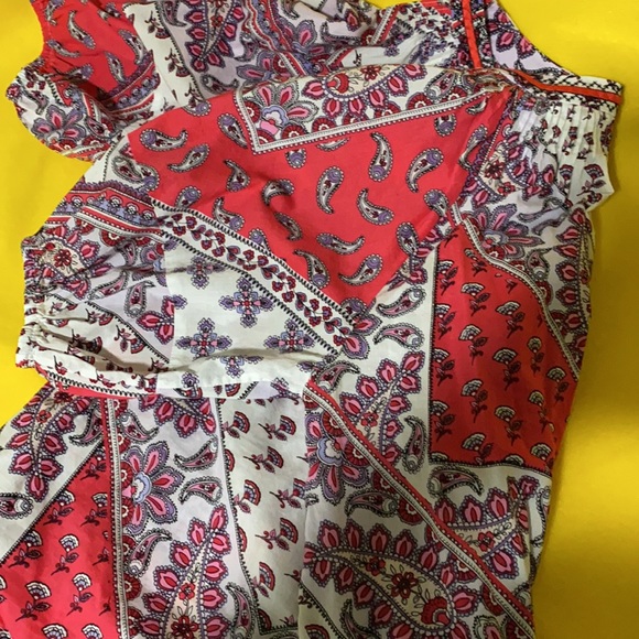 Calvin Klein balloon sleeve blouse. Like new - Picture 5 of 13